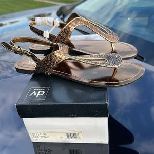 DV Dolce Vita Bronze flat sandals Sequins dressy Size 10 new (box may not match)